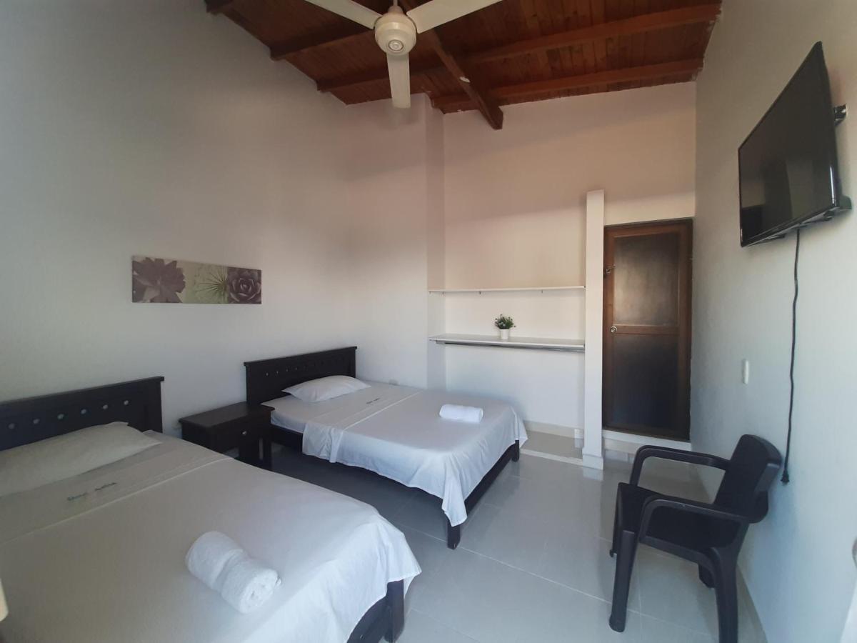 Hotel Anita Puerto Berrio エクステリア 写真