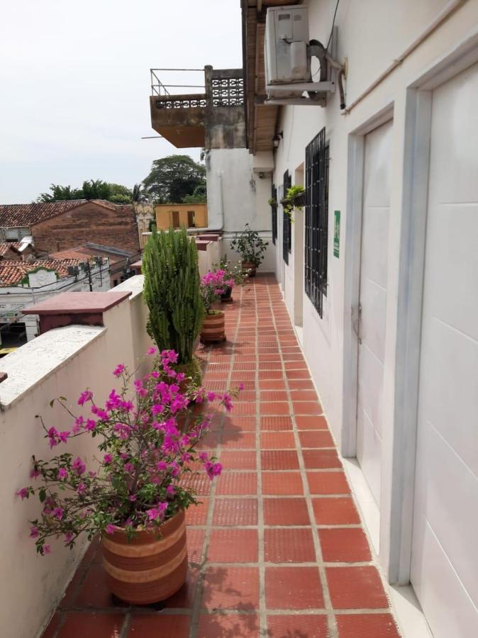 Hotel Anita Puerto Berrio エクステリア 写真